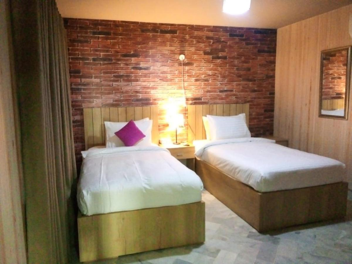 Bondi Beach Resort Karachi Exterior photo