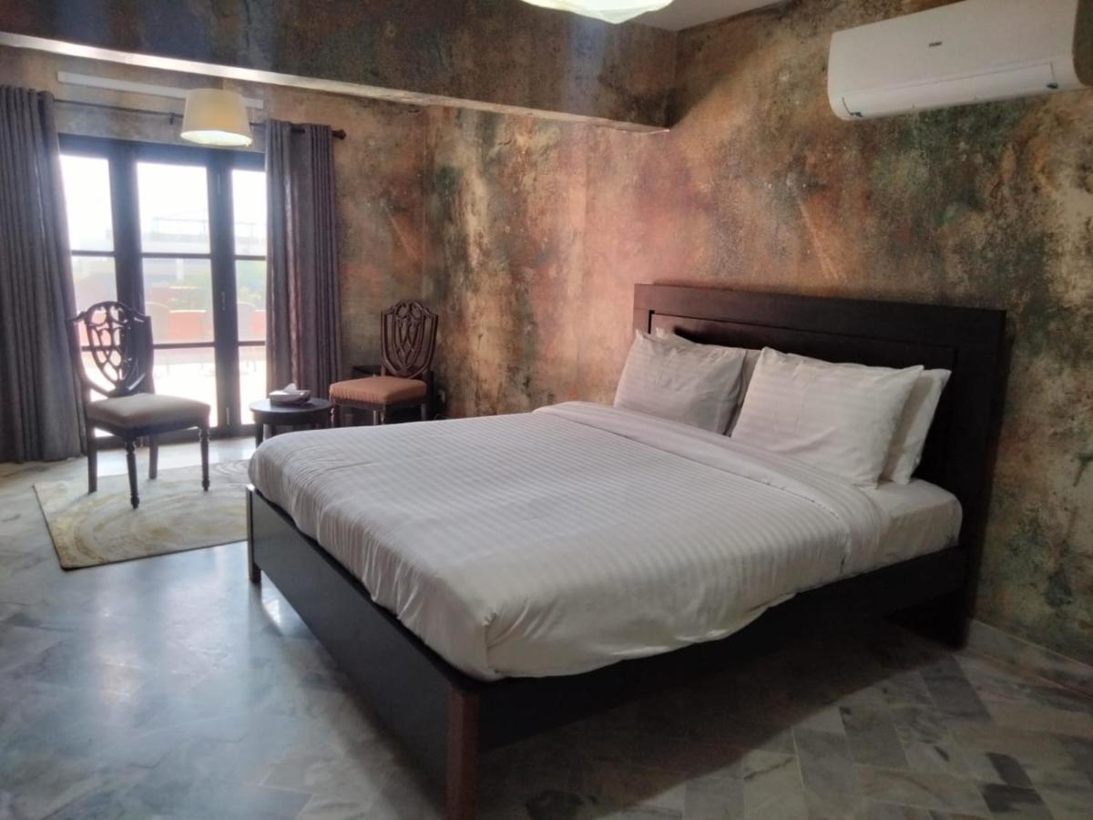 Bondi Beach Resort Karachi Exterior photo